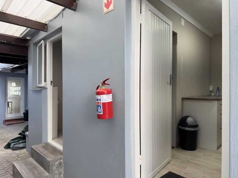 To Let commercial Property for Rent in Wynberg Western Cape